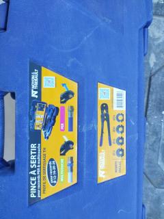 Location : pince a sertir Location : pince a sertir