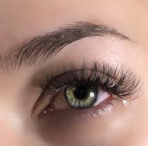 Service : extension de cils Service : extension de cils