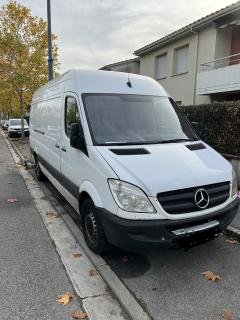 Location : camion camionnette Location : camion camionnette