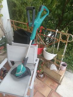 Location : coupe bordures Location : coupe bordures