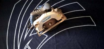 Location : scie circulaire Location : scie circulaire