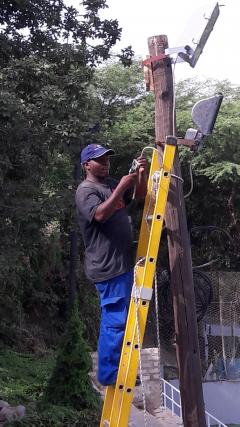 Service : electricien Service : electricien