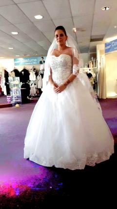 Location : robe de mariee Location : robe de mariee