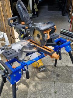 Location : scie a onglet Location : scie a onglet