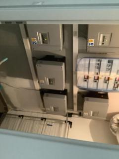 Service : electricien Service : electricien