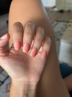 Demander une manucure