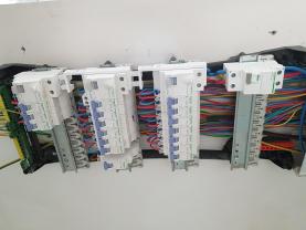 Service : electricien Service : electricien