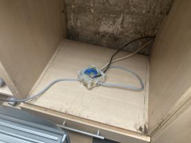 Service : pose de cuisine Service : pose de cuisine