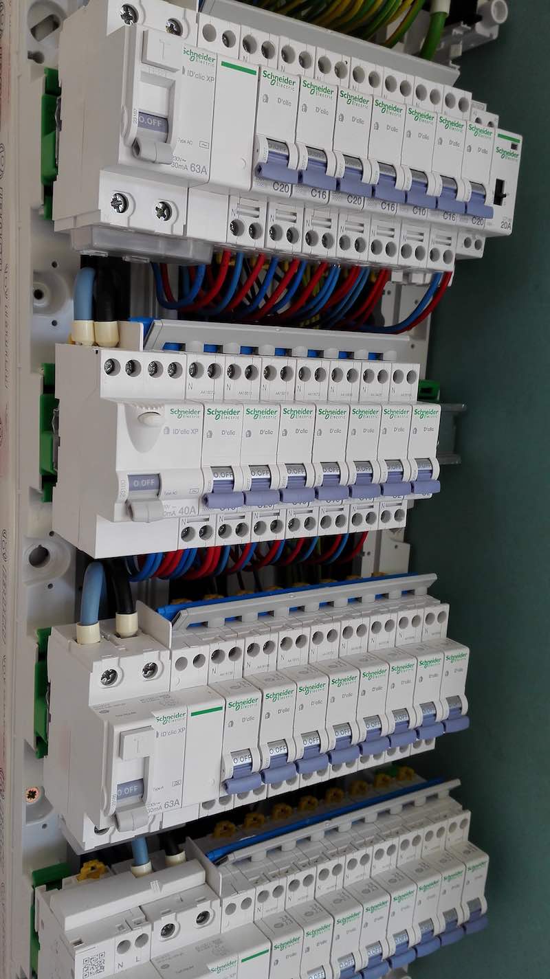Service electricien 29 entre particuliers