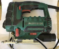 Location : scie sauteuse Location : scie sauteuse