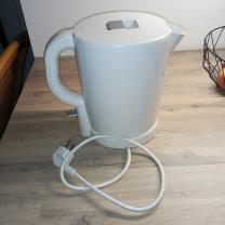 Location : bouilloire Location : bouilloire