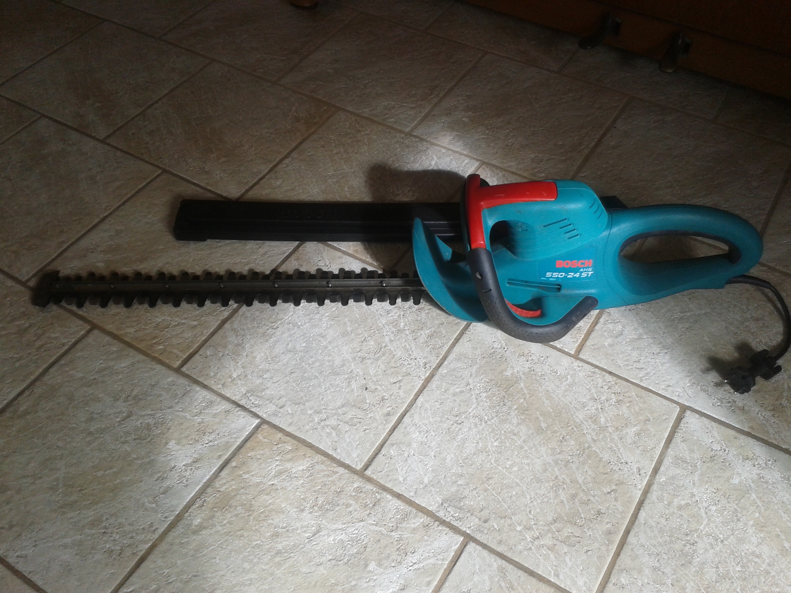 Location taille haie 95 entre particuliers