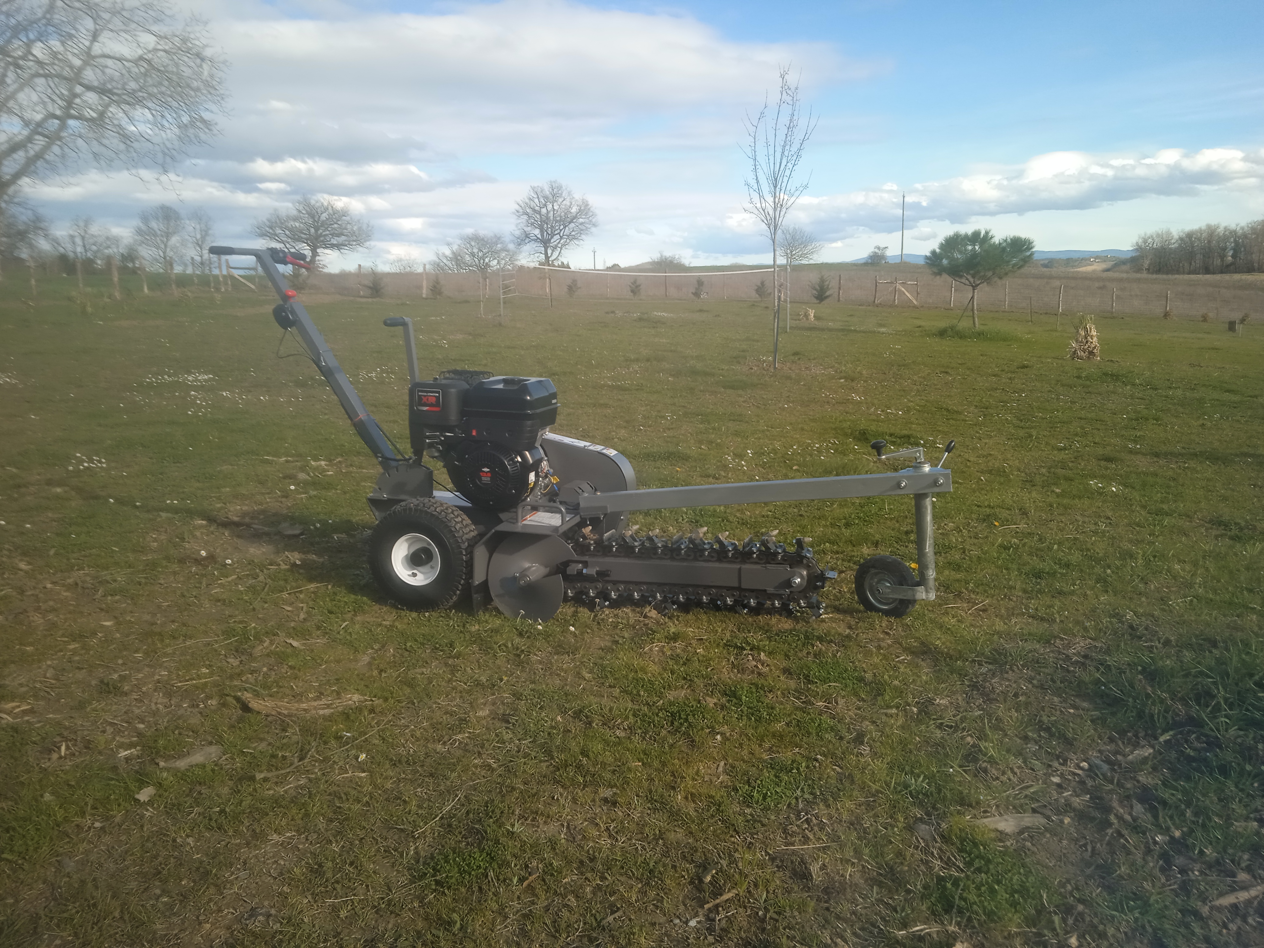 Location trancheuse de sol 81 entre particuliers
