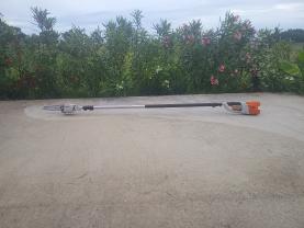 Location : tronconneuse Location : tronconneuse