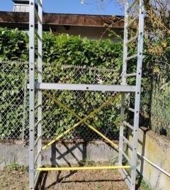 Location : echelle Location : echelle