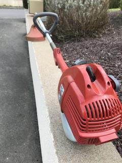 Service : tonte de pelouse Service : tonte de pelouse