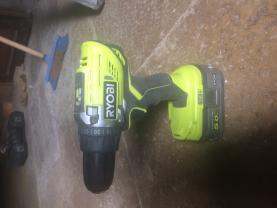 Location : visseuse Location : visseuse