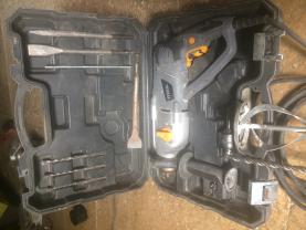 Location : perforateur Location : perforateur