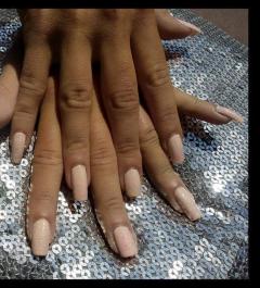 Service : prothesiste ongulaire Service : prothesiste ongulaire