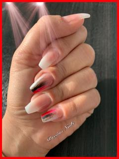 Service : prothesiste ongulaire Service : prothesiste ongulaire