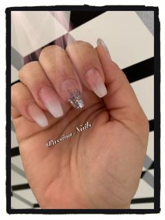 Service : prothesiste ongulaire Service : prothesiste ongulaire