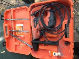 Location : perforateur Location : perforateur