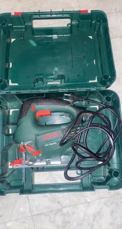 Location : scie sauteuse Location : scie sauteuse