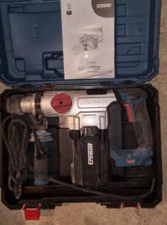 Location : perforateur Location : perforateur