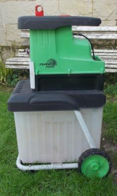 Location : broyeur a vegetaux Location : broyeur a vegetaux