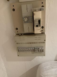 Service : electricien Service : electricien