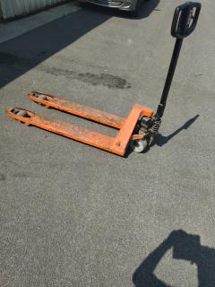 Location : transpalette Location : transpalette