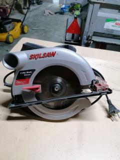 Location : scie circulaire Location : scie circulaire