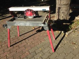 Location : carrelette Location : carrelette