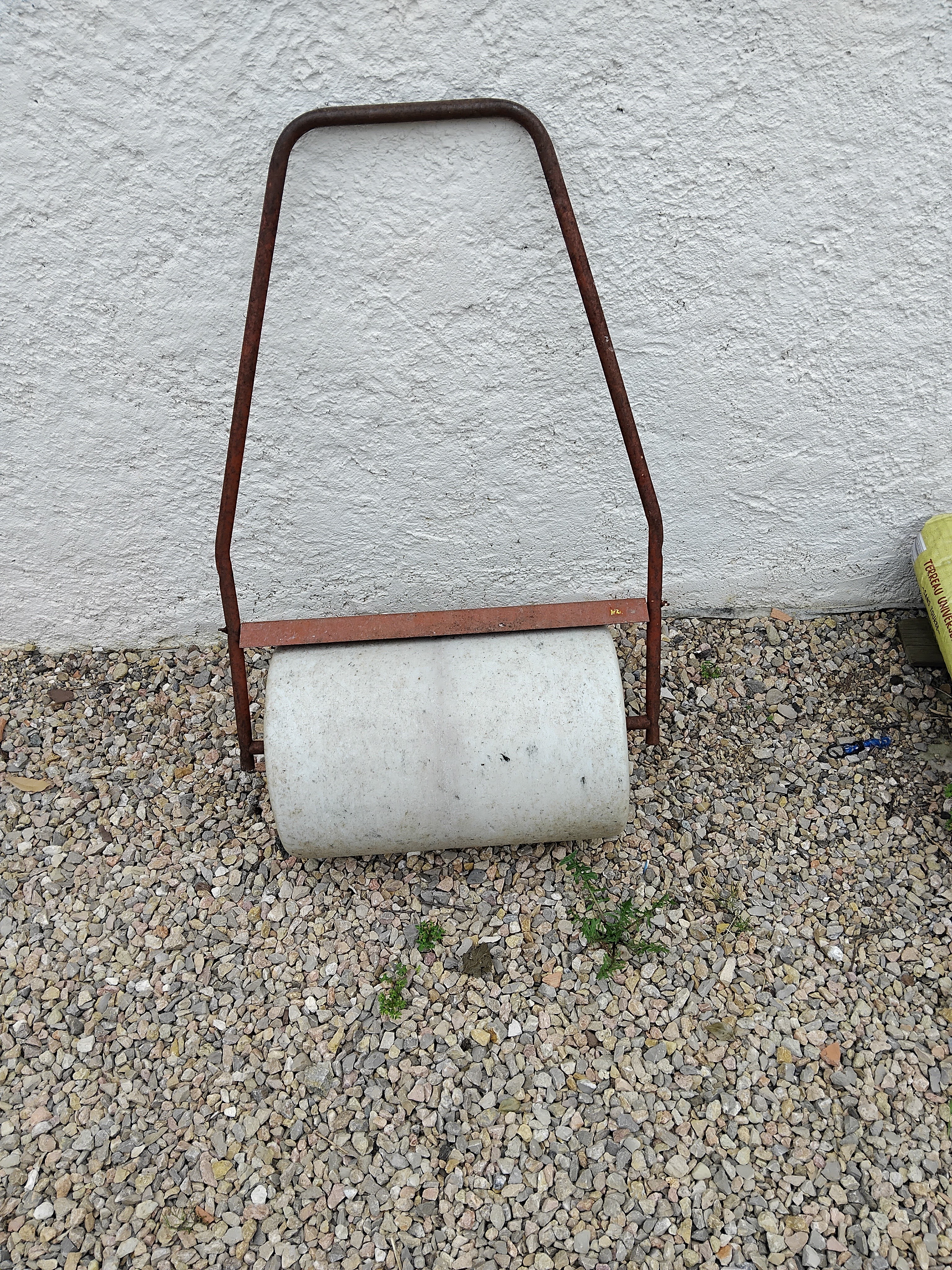 Location rouleau a gazon 83 entre particuliers