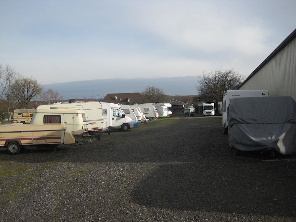 Location parking proche aeroport 64 entre particuliers