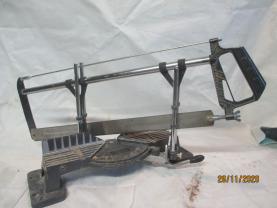 Location : scie a onglet Location : scie a onglet