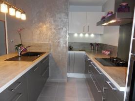 Service : multi services Service : multi services