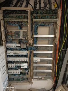 Service : electricien Service : electricien