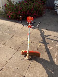 Location : debroussailleuse Location : debroussailleuse