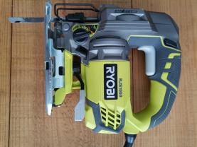 Location : scie sauteuse Location : scie sauteuse