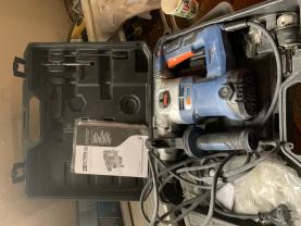 Location : perforateur Location : perforateur