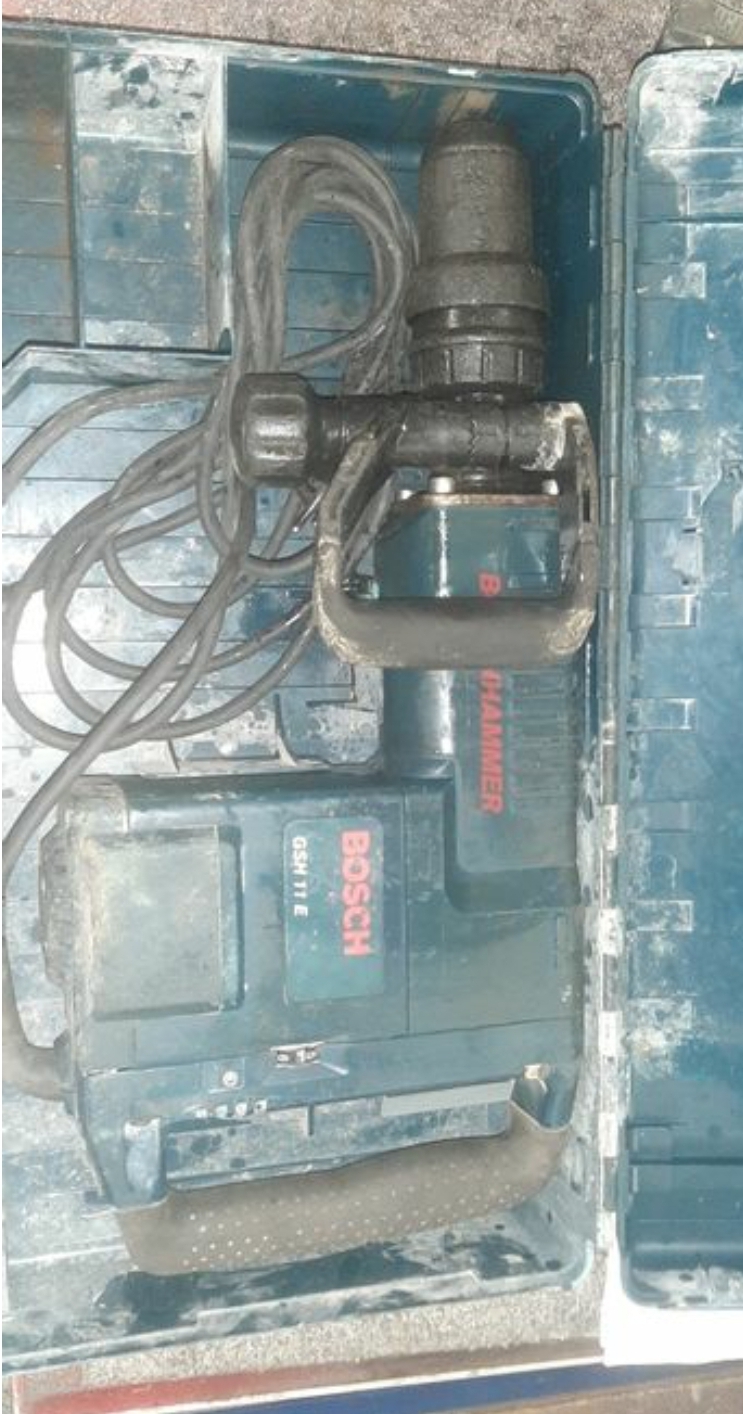 Location marteau piqueur 03 entre particuliers