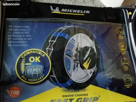 Location : chaine a neige Location : chaine a neige