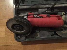 Location : meuleuse Location : meuleuse