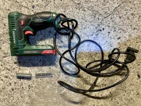 Location : agrafeuse Location : agrafeuse