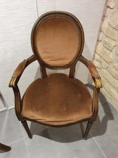 Service : tapissier Service : tapissier