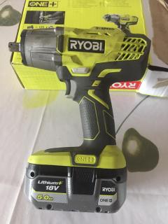 Location : boulonneuse Location : boulonneuse