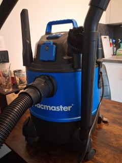 Location : aspirateur Location : aspirateur
