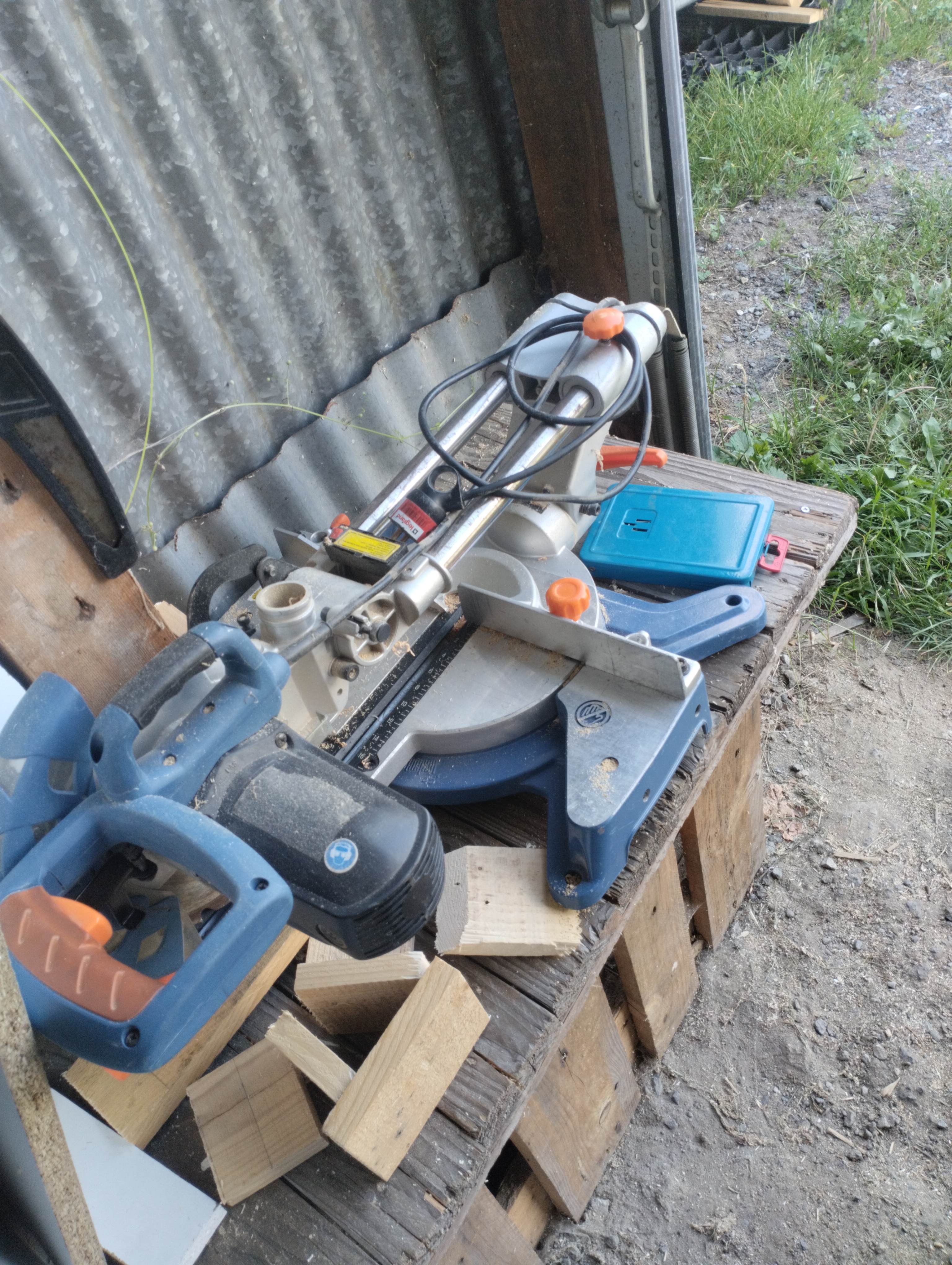 Location scie a onglet 66 entre particuliers