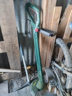 Location : coupe bordures Location : coupe bordures